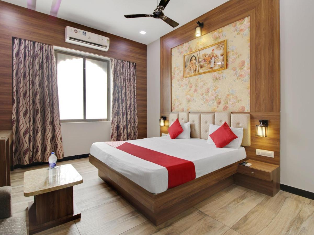 Hotel Delight Мумбаї Екстер'єр фото
