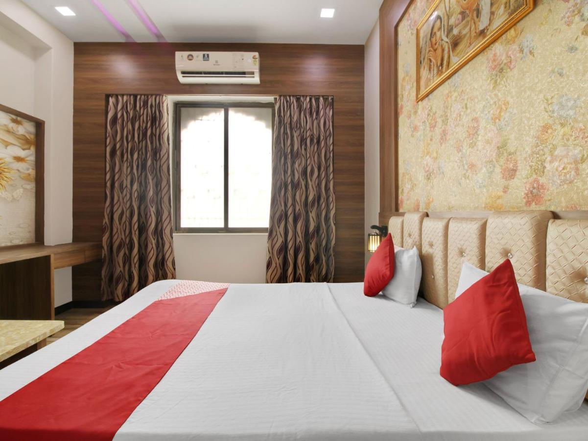 Hotel Delight Мумбаї Екстер'єр фото