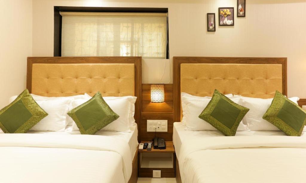 Hotel Delight Мумбаї Екстер'єр фото