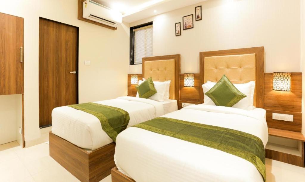 Hotel Delight Мумбаї Екстер'єр фото