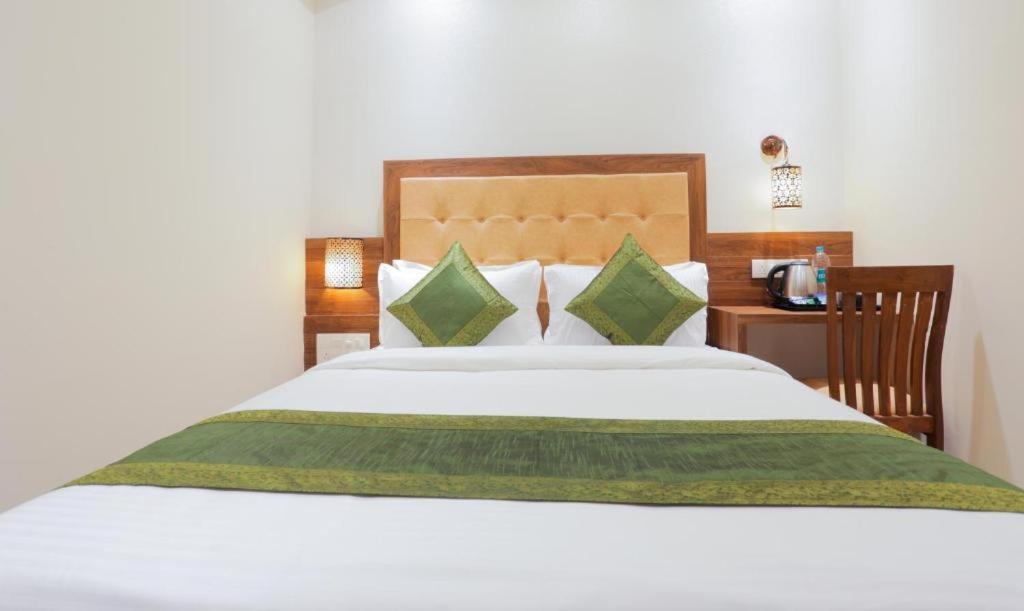 Hotel Delight Мумбаї Екстер'єр фото